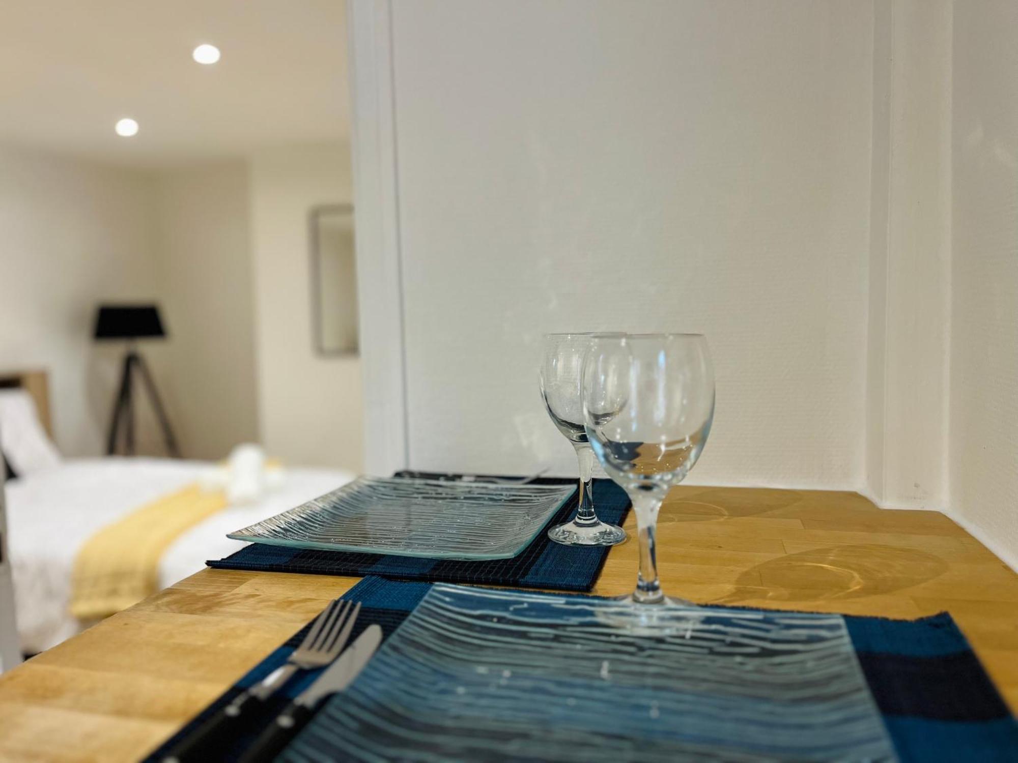 La Ruche Arrageoise - Parking Gratuit - Cozy - Grand Lit - Long Sejour Apartment Arras Ngoại thất bức ảnh
