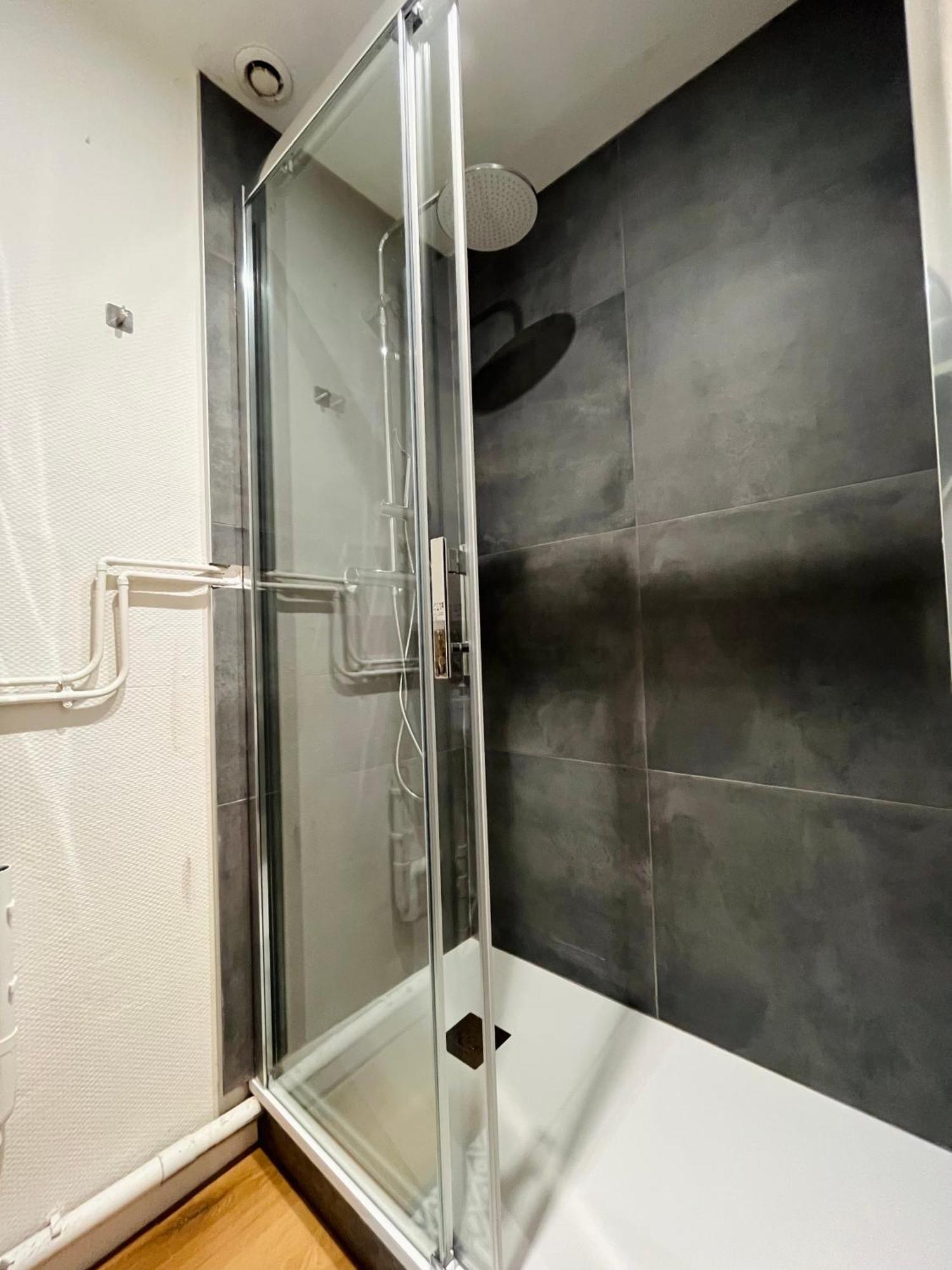 La Ruche Arrageoise - Parking Gratuit - Cozy - Grand Lit - Long Sejour Apartment Arras Ngoại thất bức ảnh