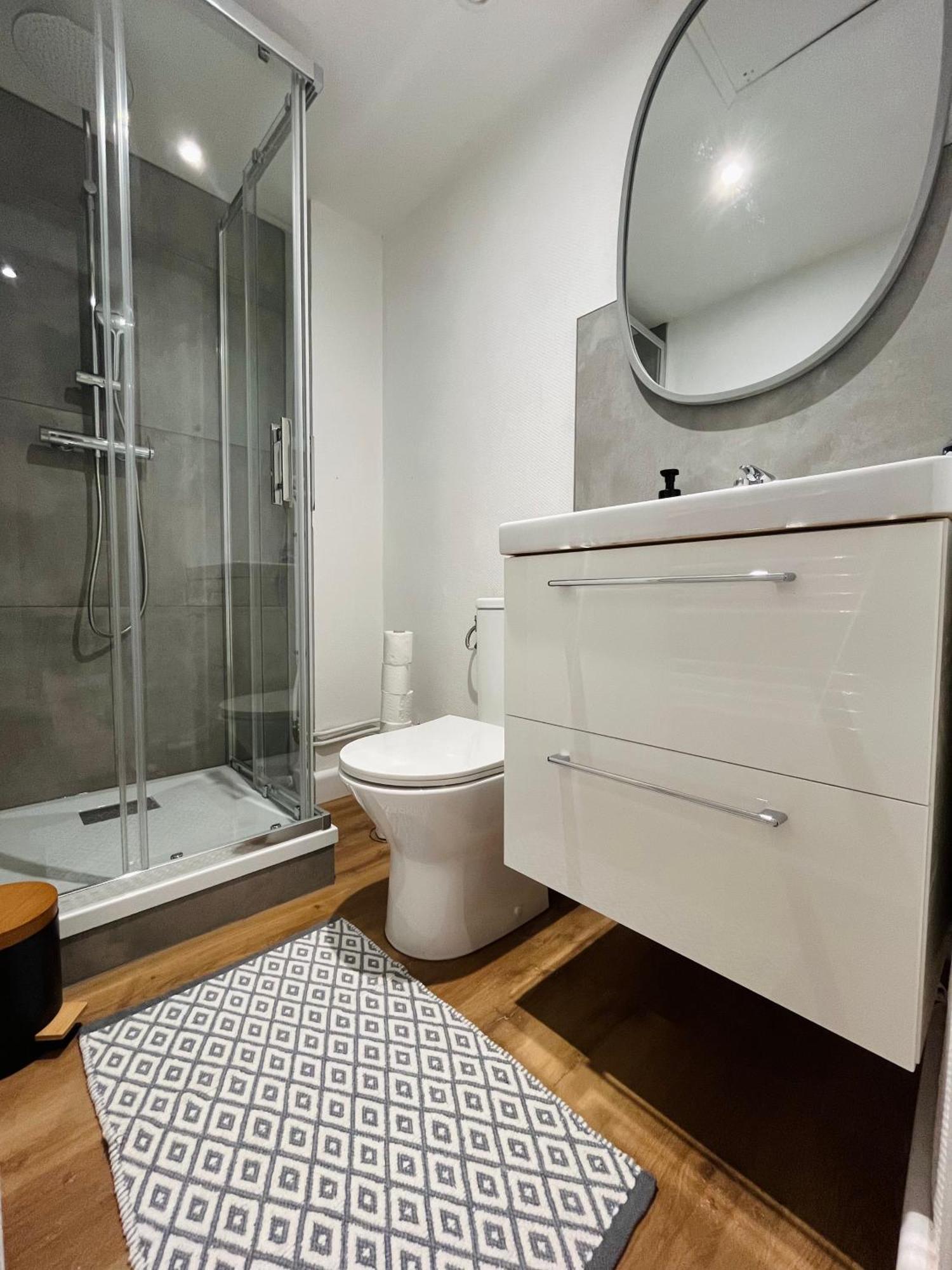 La Ruche Arrageoise - Parking Gratuit - Cozy - Grand Lit - Long Sejour Apartment Arras Ngoại thất bức ảnh